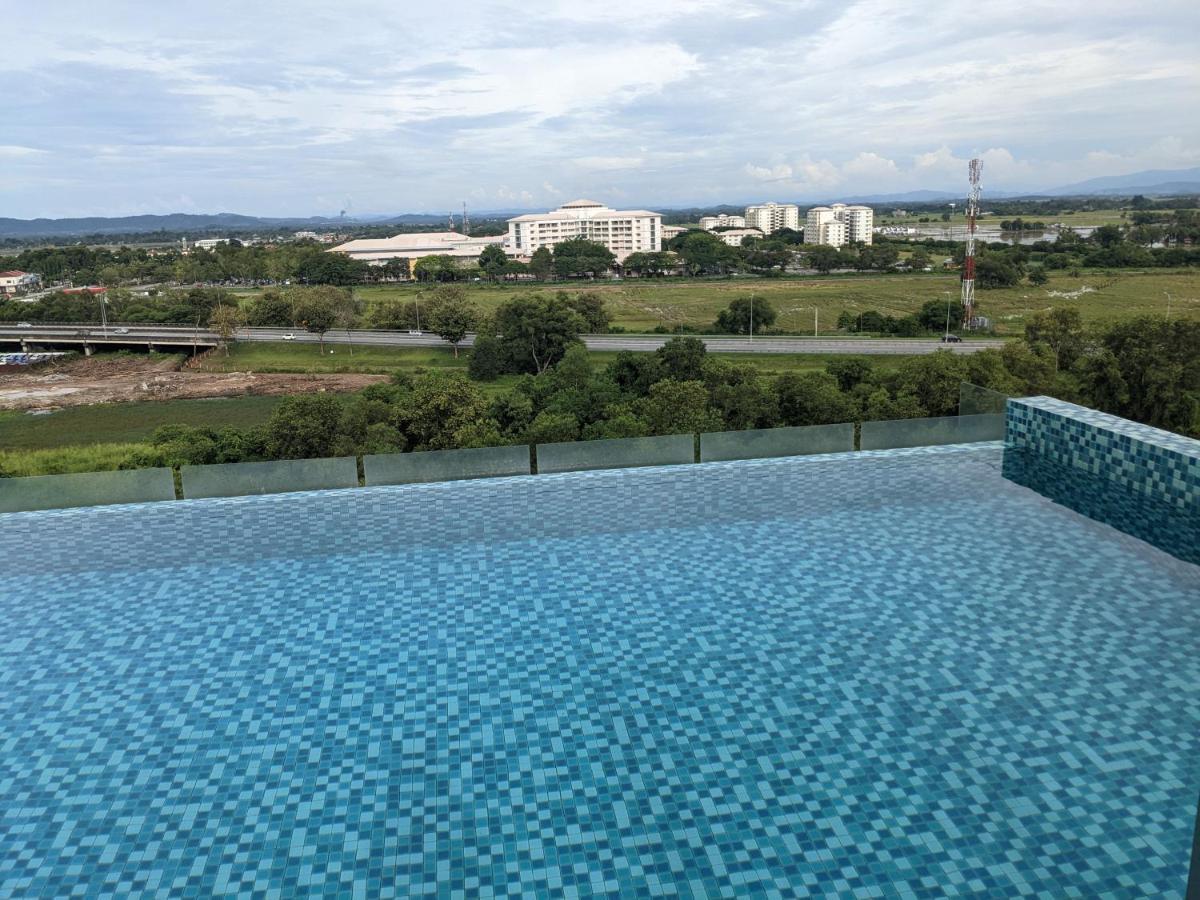 Alor Setar Imperio By Im Staycation 3Bedroom & Rooftop Pool المظهر الخارجي الصورة